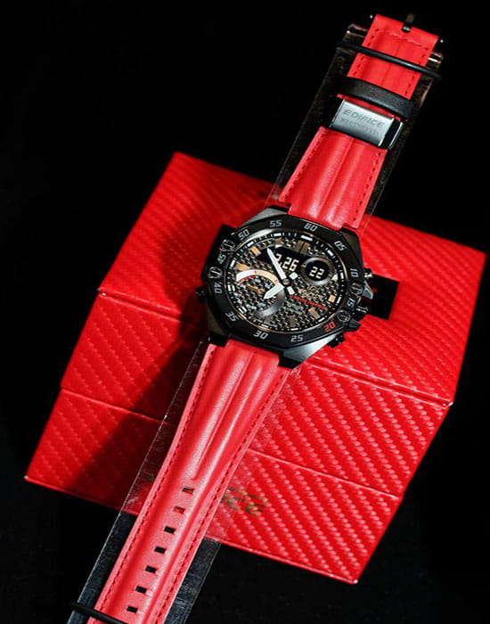 Casio Casio Edifice ECB-10HR-1A ECB — детали корпуса и кожаный